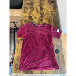 Nike Men's‎ Dri-FIT Red Athletic Cut Short Sleeve Tee Size Small